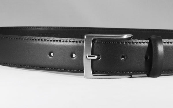 Leone Milano - Leather belt, "martellata" black